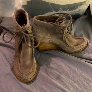 Lucky Brand suede wedges